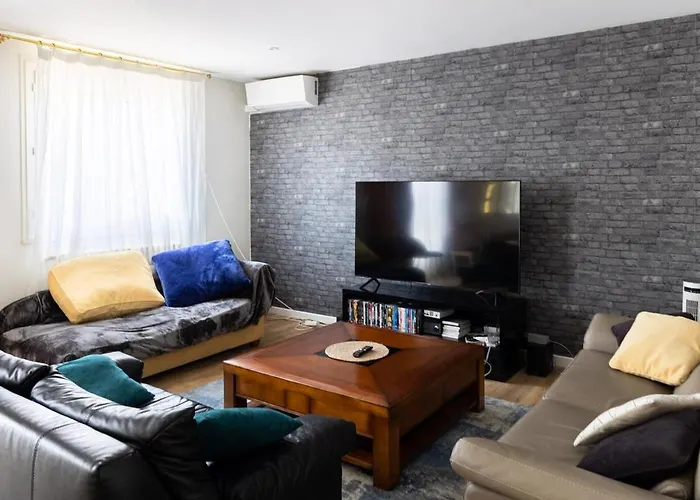 아파트 L'ostal Perigourdin 7 Personnes 페리괴